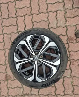 Citroen C5 X R19 alloy rim 9836124480