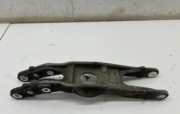 Rear upper control arm/wishbone