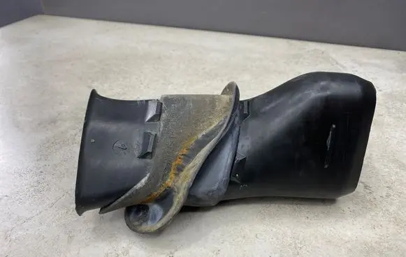 Audi A3 S3 8L Air intake hose/pipe 8L0129604B PA0446051601