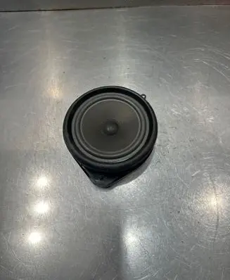 Audi A4 S4 B7 8E 8H Front door speaker 2495126 8E0035411 4910410300