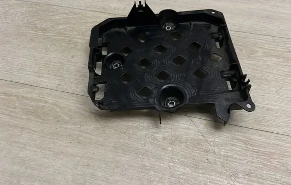 Porsche Cayenne (9Y0 9Y3) Engine control unit holder 4M0971871BJ