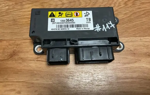 Opel Insignia A Airbag control unit/module 13503645 AS3645T090900085