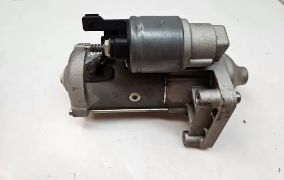 Peugeot 5008 II Starter motor 983257780