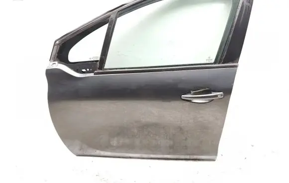 Peugeot 208 I Front door 