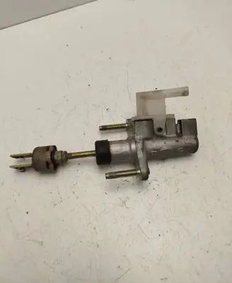 Toyota Corolla E120 E130 Clutch slave cylinder 