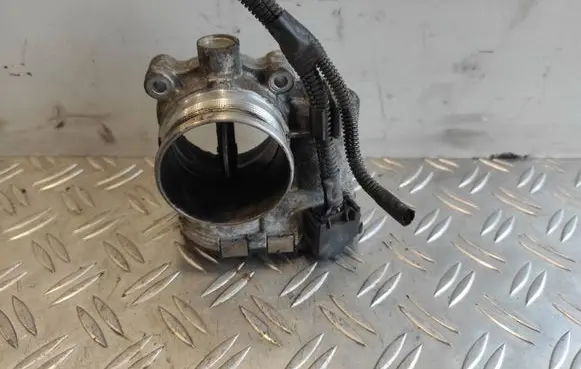 Volvo XC60 Throttle valve