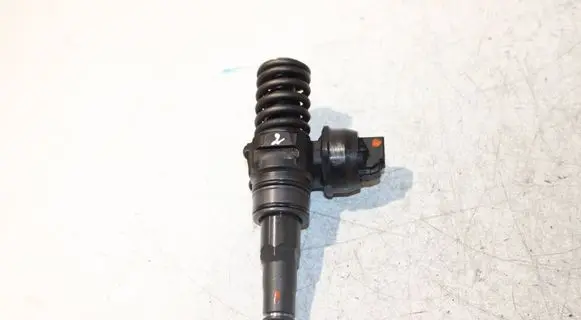 Audi A4 S4 B7 8E 8H Fuel injector 038130073BJ 0414720229