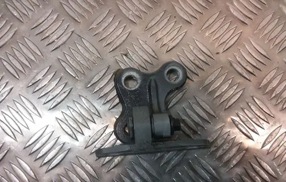 Volvo S60 Front door upper hinge 31299543