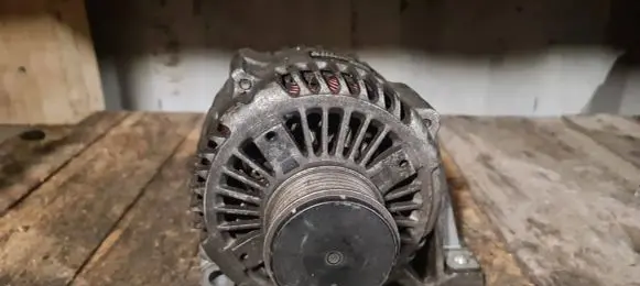 Volvo S40, V40 Generator/alternator 9472908