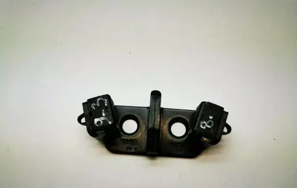 Saab 9-3 Ver2 Loading door lock loop/hook striker 12785003