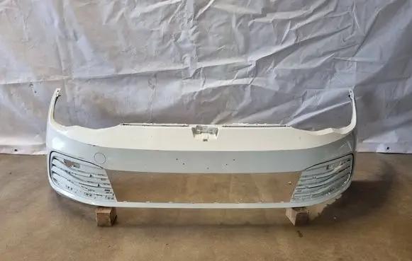 Volkswagen Golf VIII Front bumper 5H0807221J