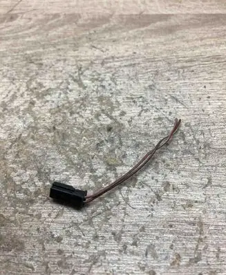 Toyota Avensis T270 Plug wire 114525771A 2PIN