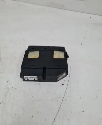 Toyota Avensis T250 Windscreen/window heater switch 8479005130