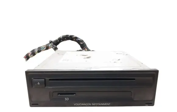 Volkswagen PASSAT B8 Radio/CD/DVD/GPS head unit 3Q0035820