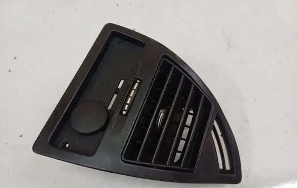 Citroen C4 I Dash center air vent grill