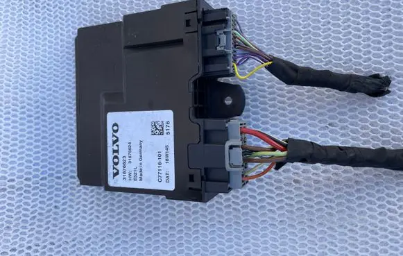 Volvo XC60 Tailgate/trunk control unit/module 31676623