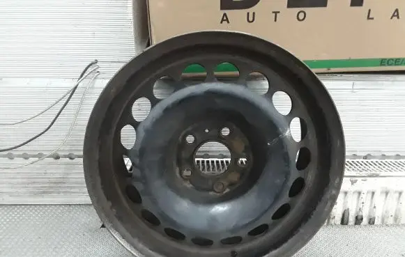 Audi A4 S4 B7 8E 8H R16 steel rim SRD165201