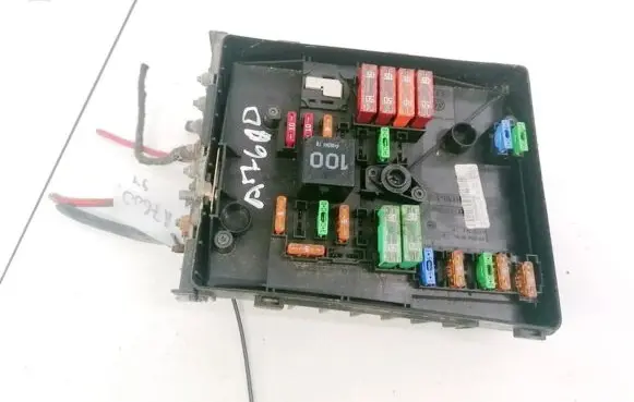 Skoda Octavia Mk2 (1Z) Fuse box set 1K0937125A 017183071