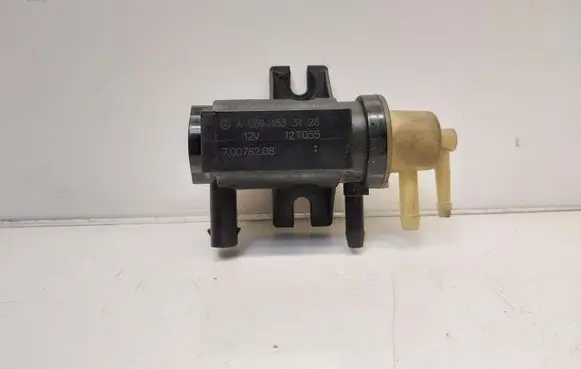 Mercedes-Benz C W204 Vacuum valve A0091533128
