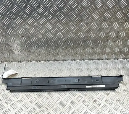 BMW 2 F22 F23 Radiator trim 7600543
