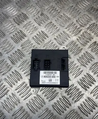 Mercedes-Benz E W211 Comfort/convenience module 2115452132
