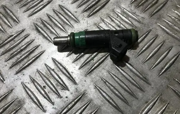 Ford Focus Fuel injector 98mf9f593bb 98mf-9f593-bb