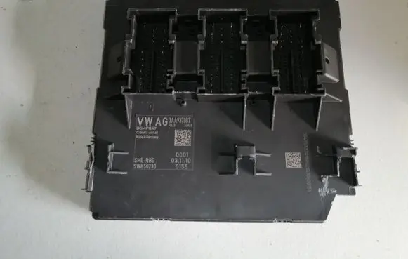 Volkswagen PASSAT B7 Comfort/convenience module 3AA937087