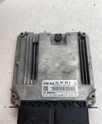 Volkswagen PASSAT B8 Engine control unit/module 04L907309R
