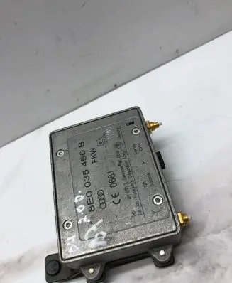 Audi A4 S4 B7 8E 8H Antenna control unit 8E0035456B 09103112