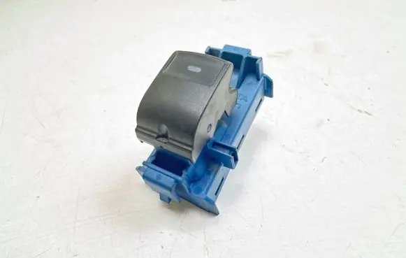 Toyota Verso Electric window control switch 8481005070 30170440 020009