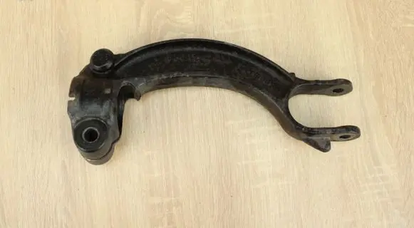 Audi A6 S6 C7 4G Rear control arm 8K0413L