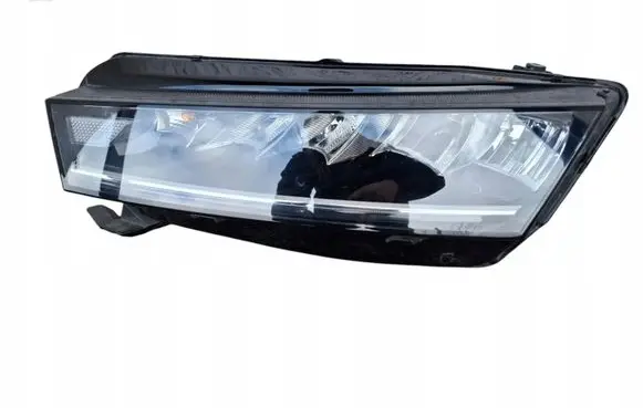 Skoda Octavia Mk4 Headlight/headlamp 5E4941015