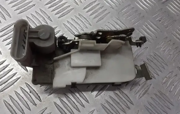 Fiat Punto (188) Rear door lock
