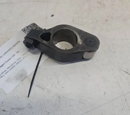 Volkswagen Touran I Camshaft holder 03G443991213