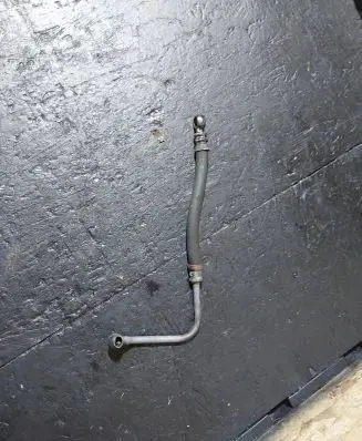 BMW 5 E39 Turbo turbocharger oiling pipe/hose 11422247915