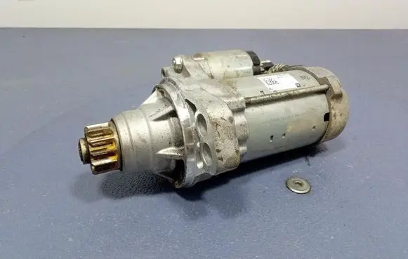 Skoda Octavia 985 Starter motor 02M911024J