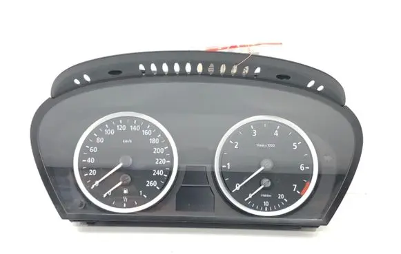 Speedometer (instrument cluster)