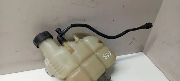 BMW X2 F39 Coolant expansion tank/reservoir 7617362