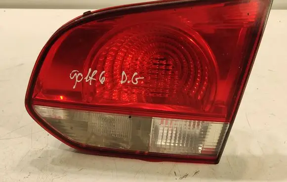 Volkswagen Golf VI Tailgate rear/tail lights