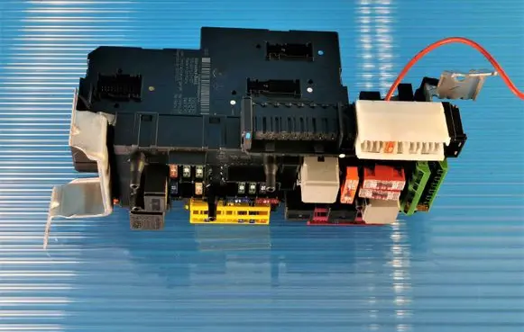 Mercedes-Benz E W212 Fuse module ADK00962037