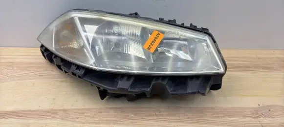 Renault Megane II Headlight/headlamp 8200073221J