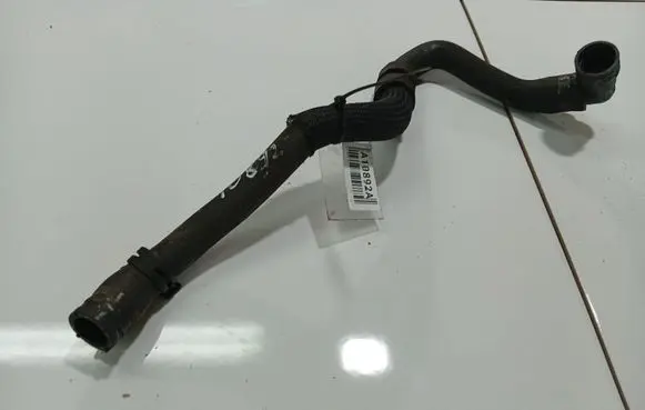 Ford Mondeo MK IV Engine coolant pipe/hose