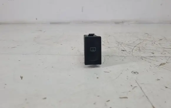 Volkswagen PASSAT B5.5 Windscreen/window heater switch 3B0959621C