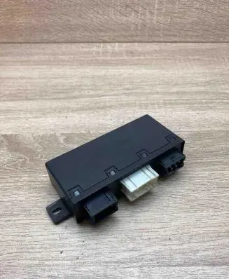 BMW 5 E39 Door control unit/module 8376072 05071752