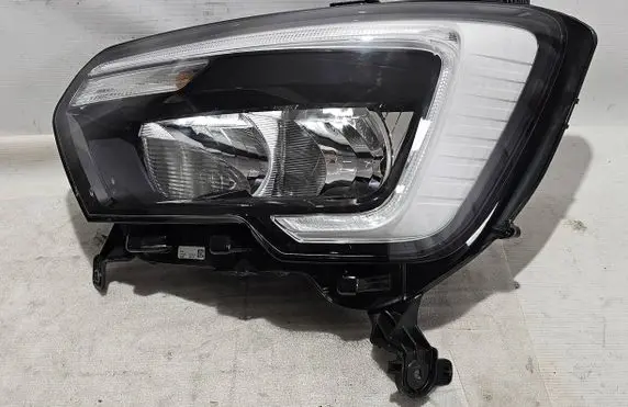 Renault Master III Headlight/headlamp 260607867R