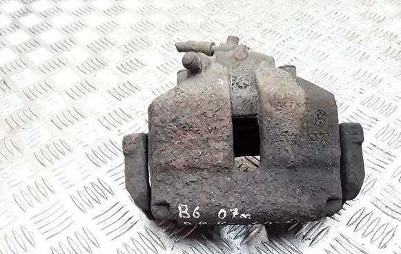 Volkswagen PASSAT B6 Front brake caliper