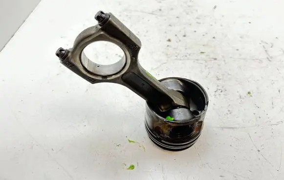 BMW 5 E60 E61 Piston with connecting rod 