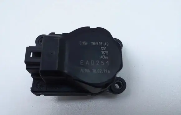 Ford C-MAX II Intake manifold valve actuator/motor 3M5H19E616AB