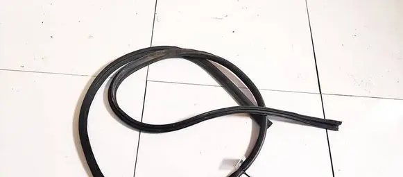 Suzuki Swift I Trunk rubber seal (body) 