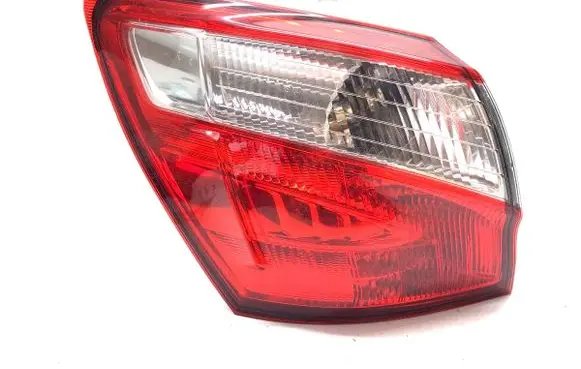 Nissan Qashqai Rear/tail lights
